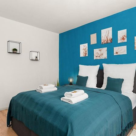Free Living - City Design Apartments, Zentrum, Outlet, Balkon, Kueche Wolfsburg Buitenkant foto