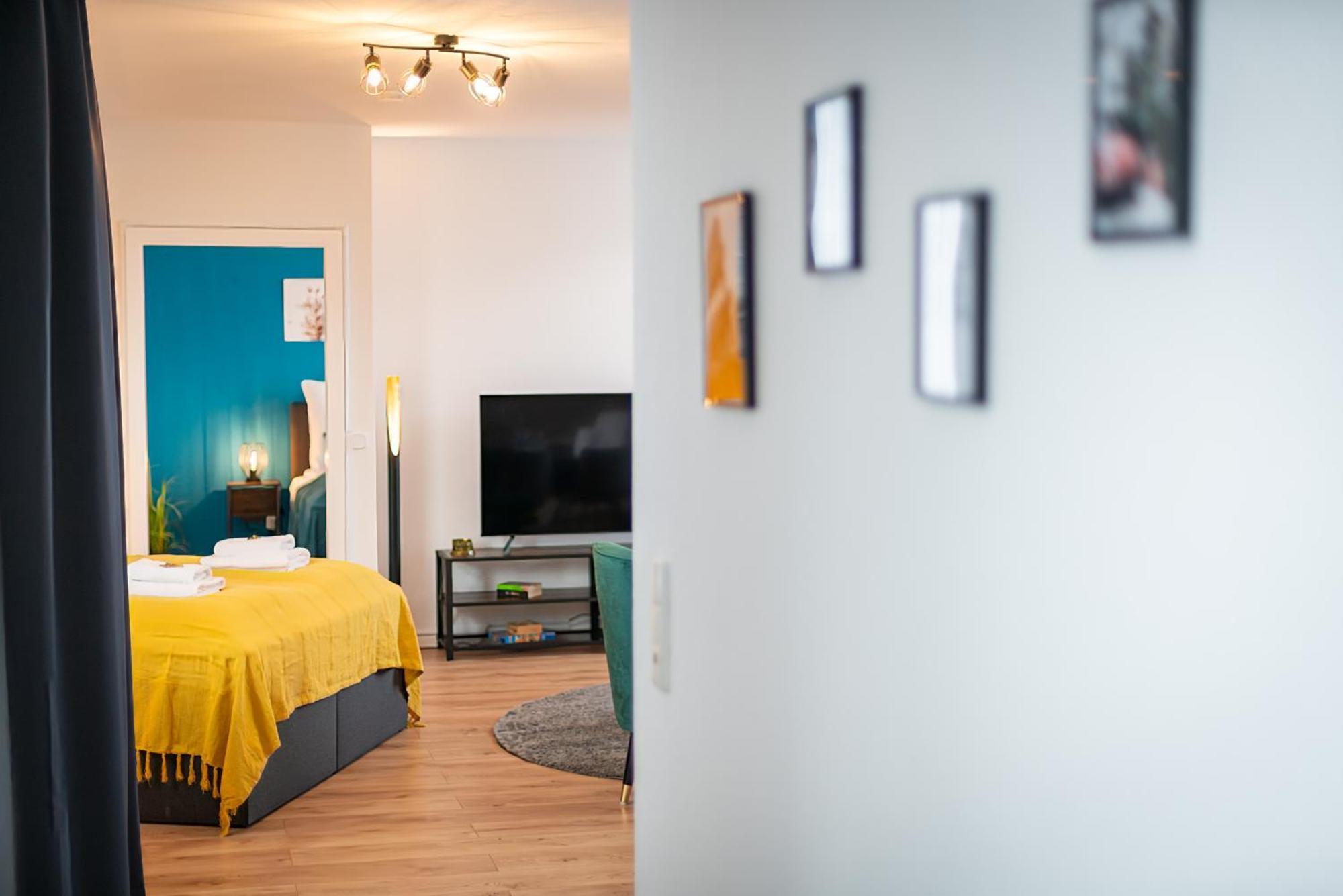 Free Living - City Design Apartments, Zentrum, Outlet, Balkon, Kueche Wolfsburg Buitenkant foto