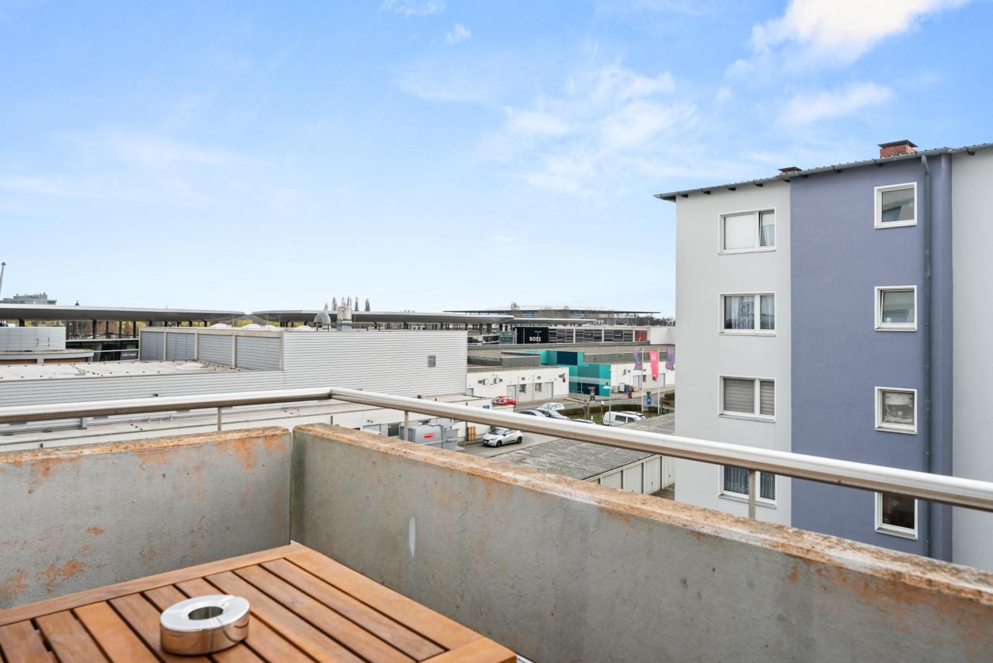 Free Living - City Design Apartments, Zentrum, Outlet, Balkon, Kueche Wolfsburg Buitenkant foto