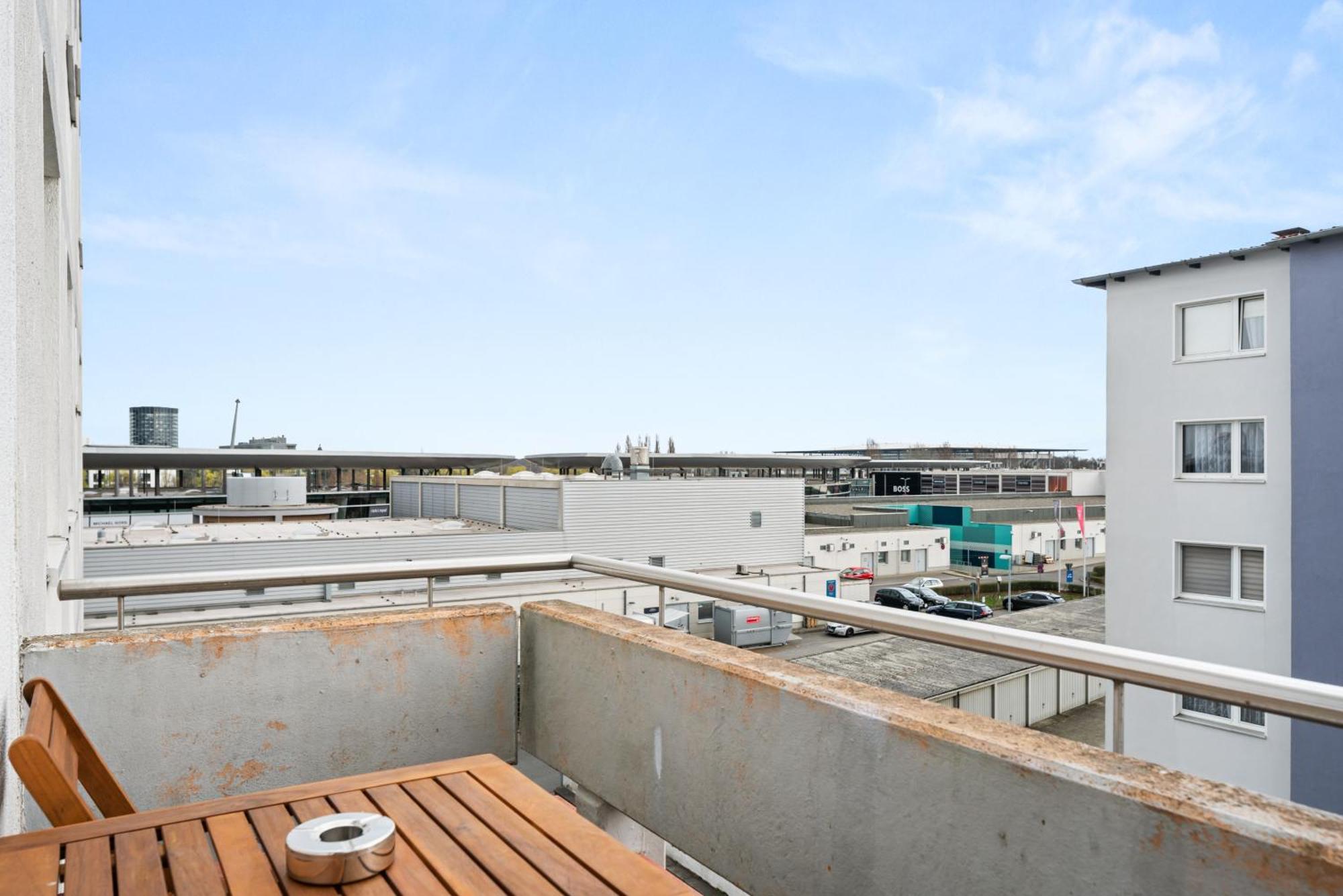Free Living - City Design Apartments, Zentrum, Outlet, Balkon, Kueche Wolfsburg Buitenkant foto