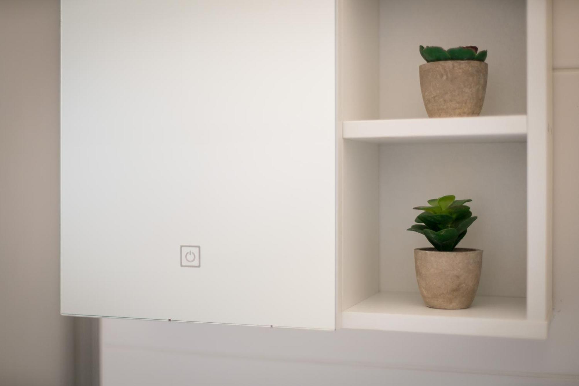 Free Living - City Design Apartments, Zentrum, Outlet, Balkon, Kueche Wolfsburg Buitenkant foto