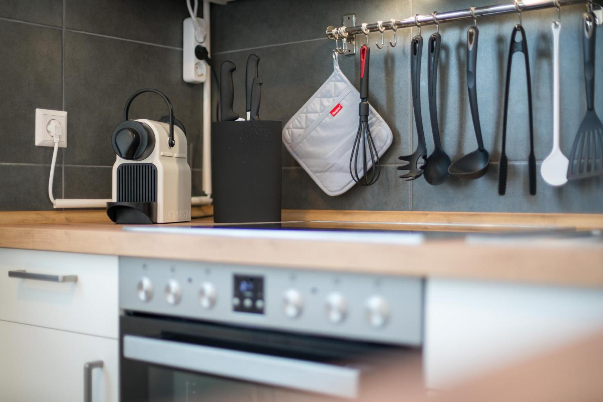 Free Living - City Design Apartments, Zentrum, Outlet, Balkon, Kueche Wolfsburg Buitenkant foto